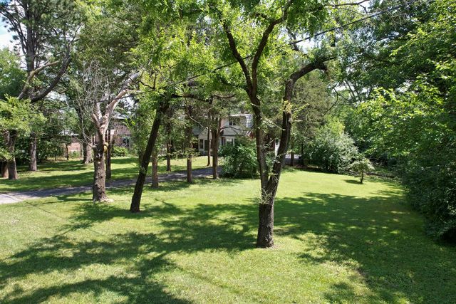 19W720 109th Street, Lemont, IL 60439