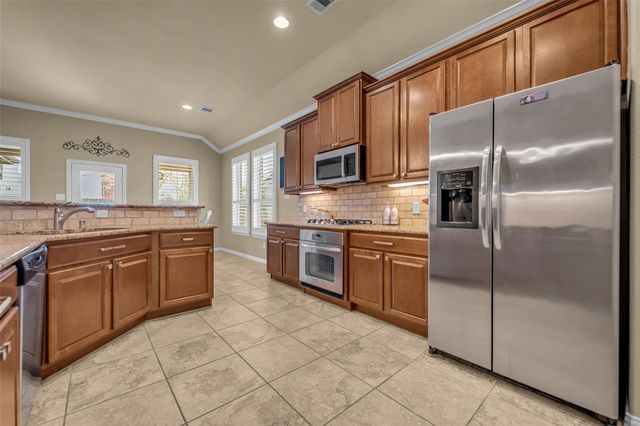 20722 Oakhurst Creek, Porter, TX 77365