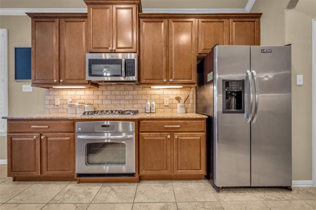 20722 Oakhurst Creek, Porter, TX 77365