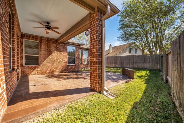 20722 Oakhurst Creek, Porter, TX 77365