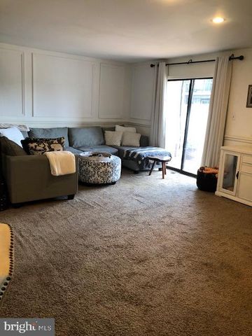 208 BRADLEY CT, Southampton, PA 18966
