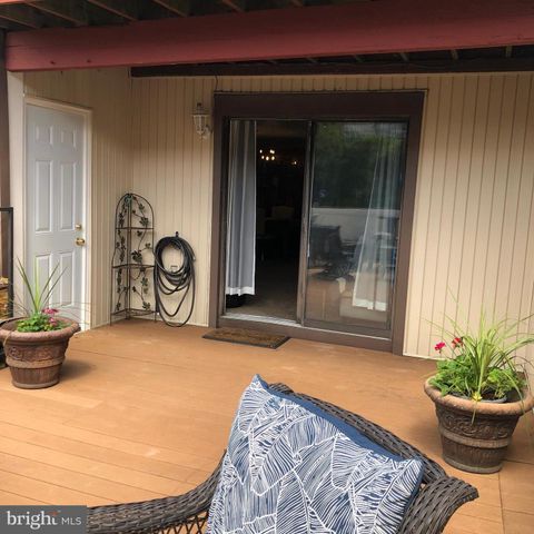 208 BRADLEY CT, Southampton, PA 18966