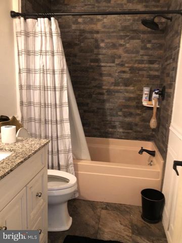 208 BRADLEY CT, Southampton, PA 18966