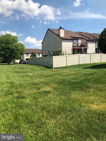 208 BRADLEY CT, Southampton, PA 18966