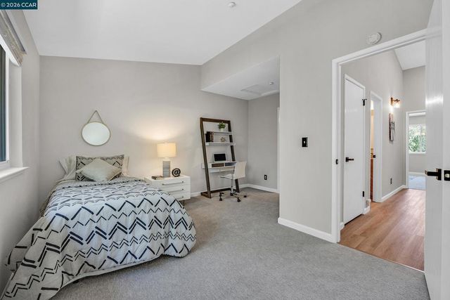 2617 Oak Rd C, Walnut Creek, CA 94597