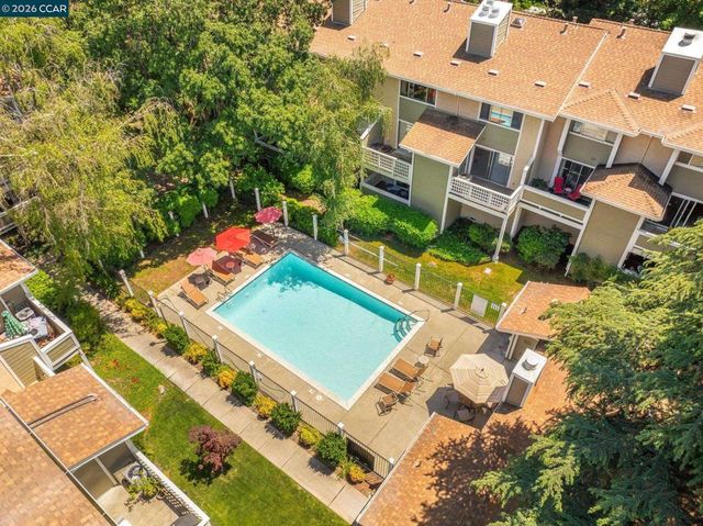 2617 Oak Rd C, Walnut Creek, CA 94597