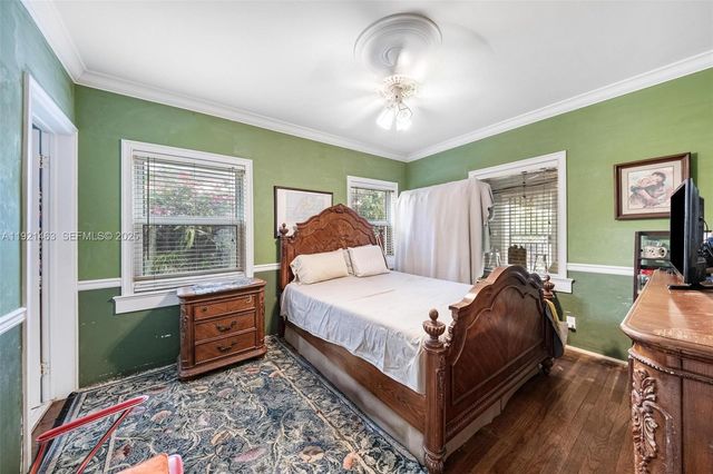 37 NE 44th St, Miami, FL 33137