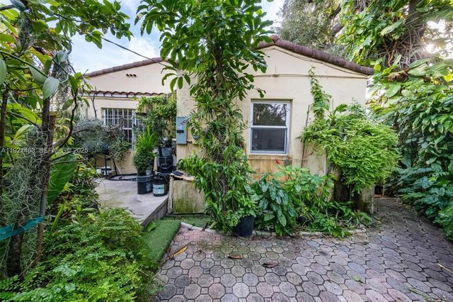 37 NE 44th St, Miami, FL 33137