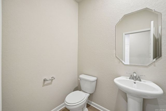 1226 Nikos Hollow, San Antonio, TX 78245