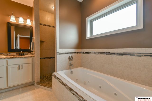 1414 N 95Th Street, Lincoln, NE 68505