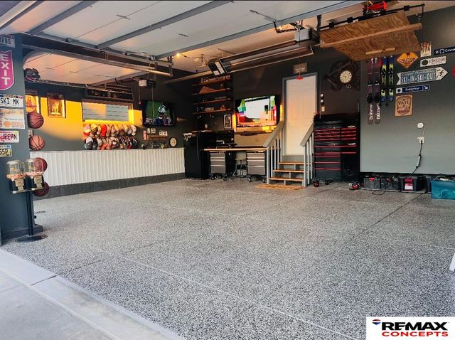 1414 N 95Th Street, Lincoln, NE 68505