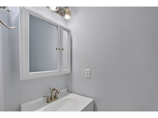 34484 VAIL Ct, St Helens, OR 97051