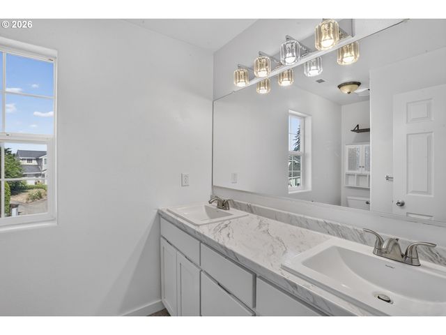 34484 VAIL Ct, St Helens, OR 97051