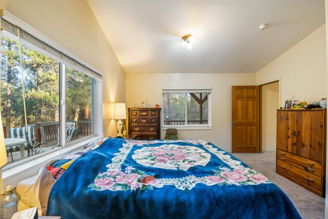15789 Deedon Road, La Pine, OR 97739