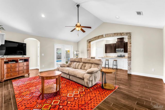 7760 Fieldcrest Ct, Pensacola, FL 32526