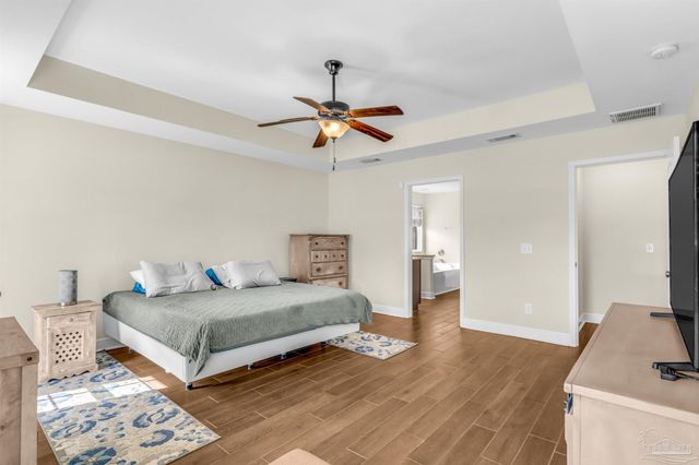 7760 Fieldcrest Ct, Pensacola, FL 32526