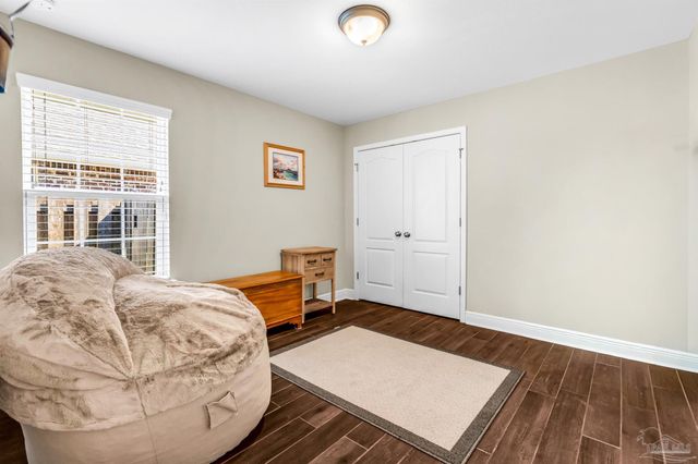 7760 Fieldcrest Ct, Pensacola, FL 32526