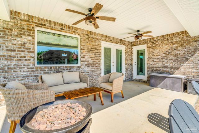 7760 Fieldcrest Ct, Pensacola, FL 32526