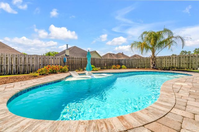 7760 Fieldcrest Ct, Pensacola, FL 32526