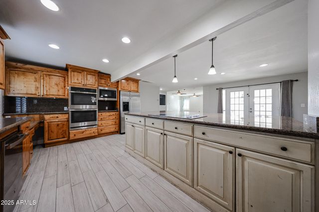 713 E 6TH Place, Mesa, AZ 85203