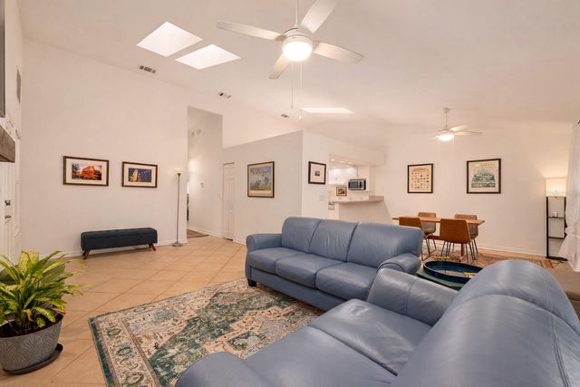 3953 NW 7TH PLACE, Gainesville, FL 32607