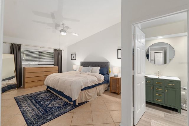 3953 NW 7TH PLACE, Gainesville, FL 32607