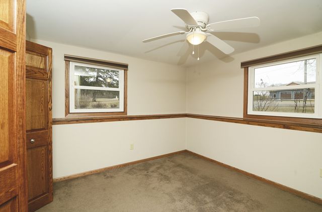 1070 CENTER Drive, South Elgin, IL 60177