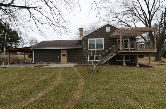 1070 CENTER Drive, South Elgin, IL 60177