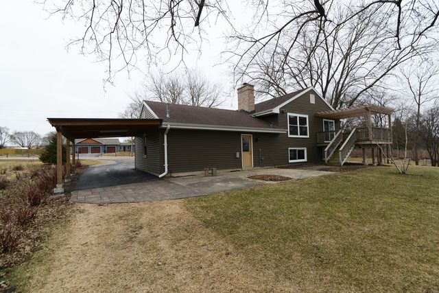 1070 CENTER Drive, South Elgin, IL 60177