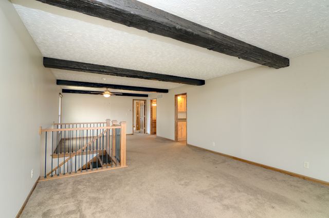 1070 CENTER Drive, South Elgin, IL 60177