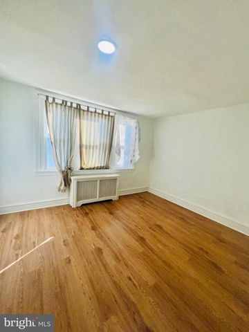 559 E CHELTENHAM AVE, Philadelphia, PA 19120