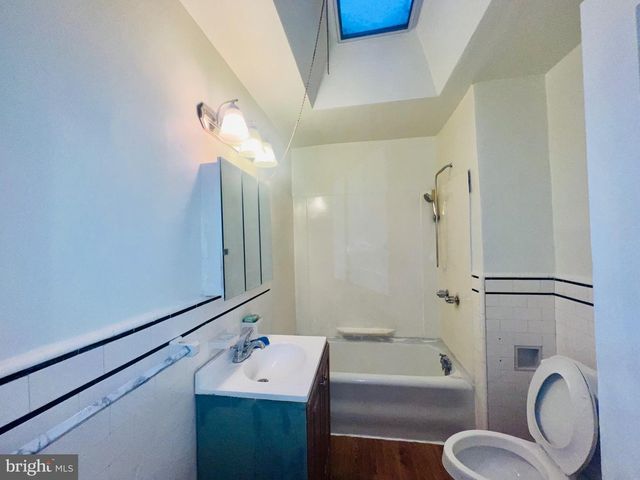 559 E CHELTENHAM AVE, Philadelphia, PA 19120