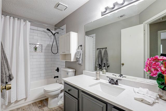 4055 Tulip Tree Drive, Fort Worth, TX 76137