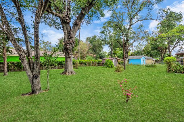 1105 Soren Lane, Houston, TX 77076