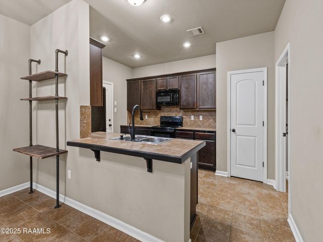 412 Magnolia Knee Drive, Carencro, LA 70520