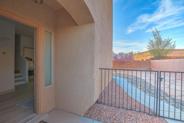 2447 Treviso Drive SE, Rio Rancho, NM 87124