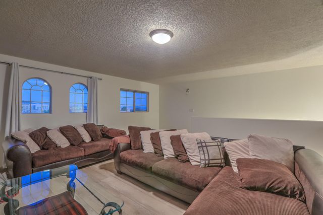 2447 Treviso Drive SE, Rio Rancho, NM 87124