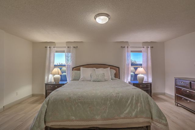 2447 Treviso Drive SE, Rio Rancho, NM 87124