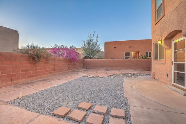 2447 Treviso Drive SE, Rio Rancho, NM 87124