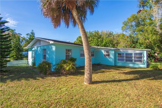 2046 50th Avenue, Vero Beach, FL 32966