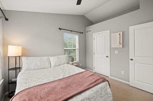 15226 Greenbelt Drive, Urbandale, IA 50323