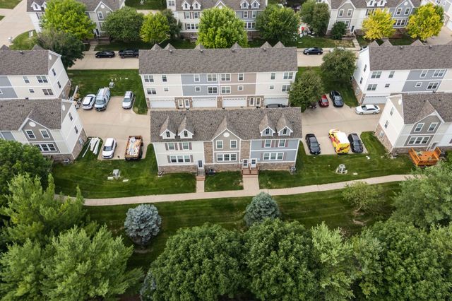 15226 Greenbelt Drive, Urbandale, IA 50323