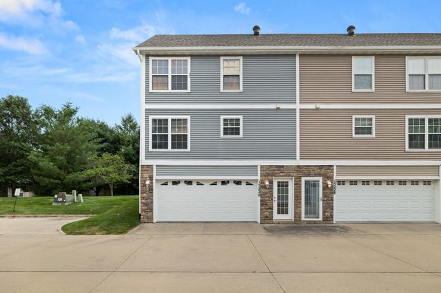 15226 Greenbelt Drive, Urbandale, IA 50323