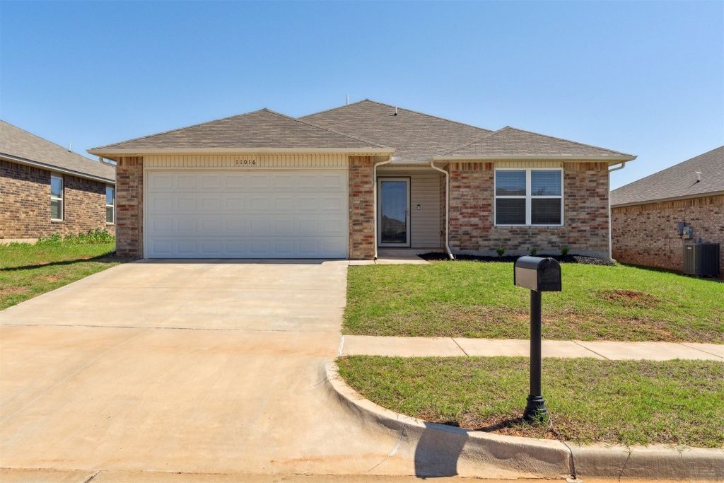 11016 NW 100th Street, Yukon, OK 73099