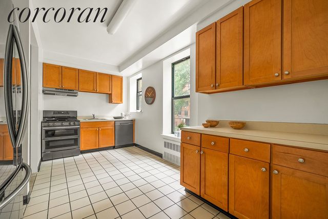 313 W 143rd St Apt 2A, New York City, NY 10030