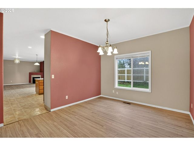 8907 Ne 84TH St, Vancouver, WA 98662