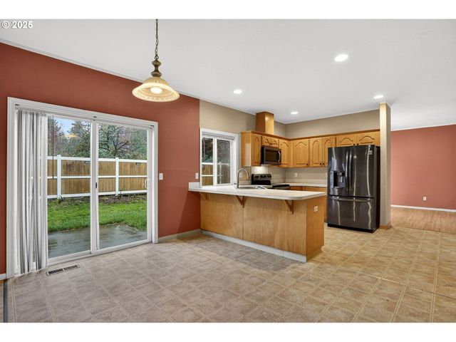 8907 Ne 84TH St, Vancouver, WA 98662