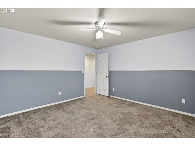 8907 Ne 84TH St, Vancouver, WA 98662