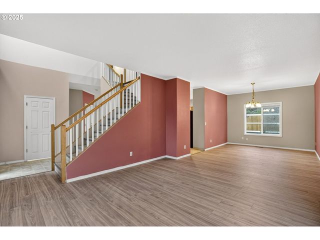 8907 Ne 84TH St, Vancouver, WA 98662