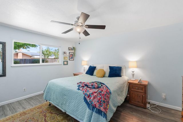1741 Robinwood Avenue, Clovis, CA 93611
